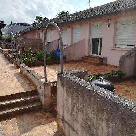 Logement de plein pied à MIRECOURT Mirecourt Exterior foto