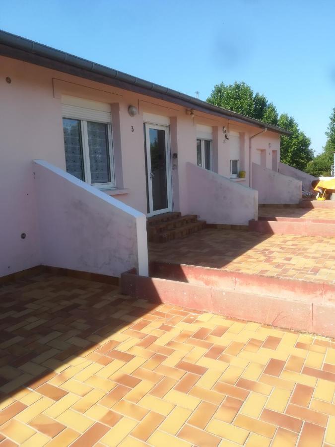 Logement de plein pied à MIRECOURT Mirecourt Exterior foto